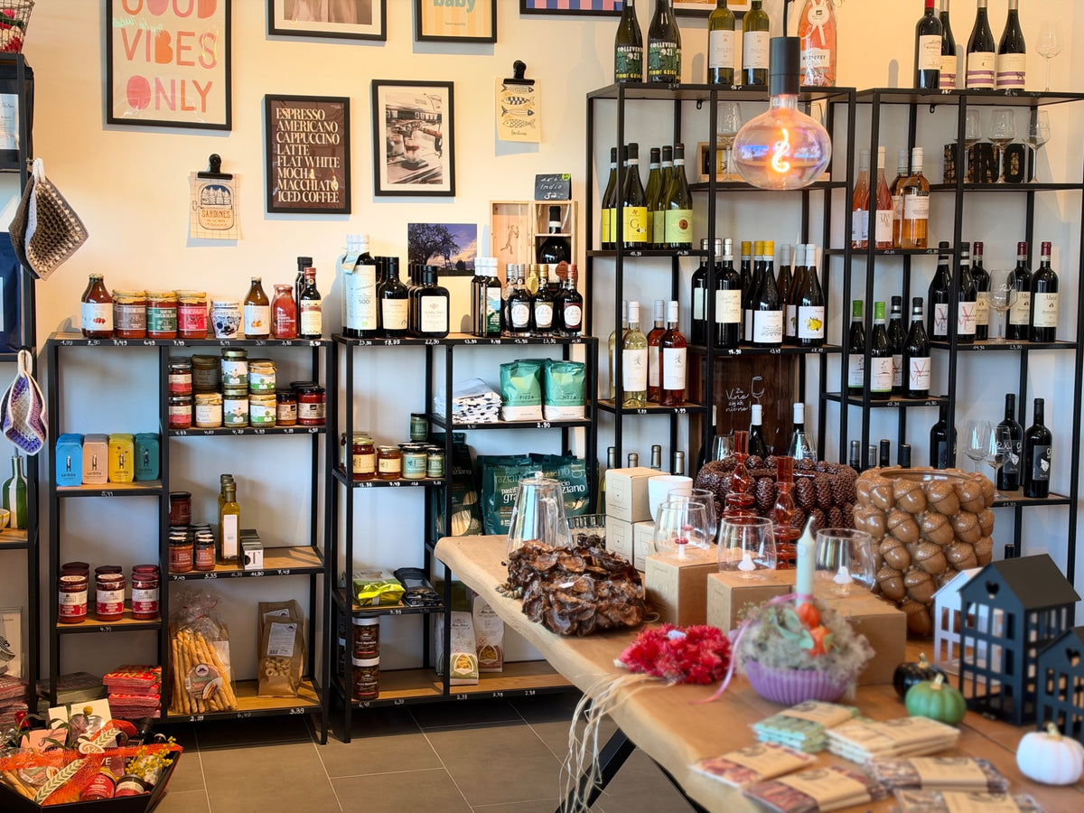 Paxino Bottega Italiana in Hildesheim mit Wein, Pasta und Feinkost